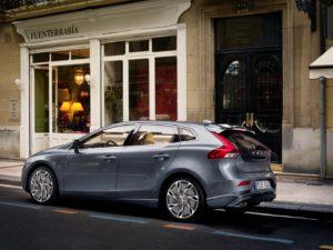 volvo v40