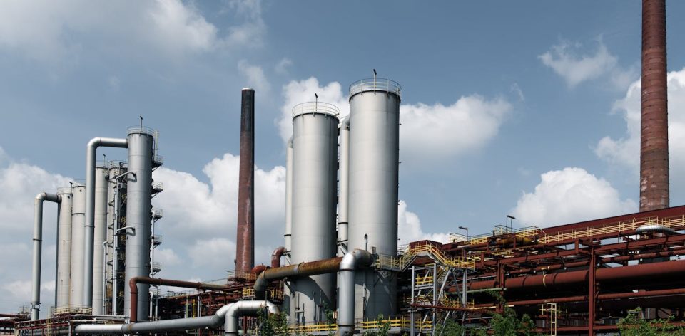 Kominy ceramiczne – trwałe i efektywne rozwiązanie dla domu